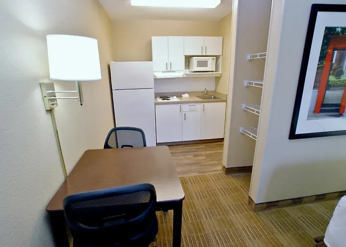 Extended Stay America Select Suites - Nashville - Airport